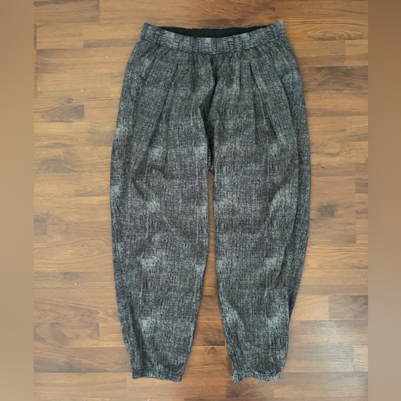 Lululemon Rollin’ with My Omies Pant / Joggers with Swift Ultra Light Fabric - Picture 2 of 7